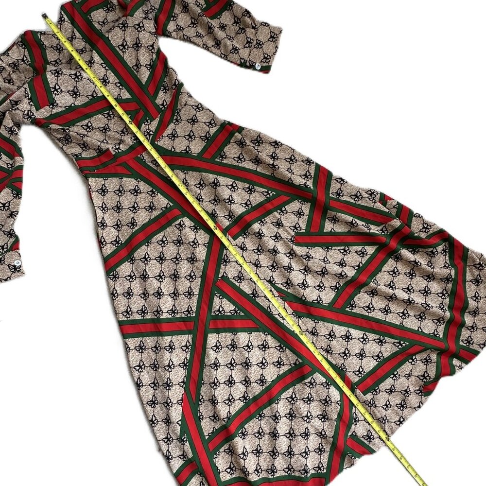 Small Long-sleeved Maxi Dress with green / red ribbon and butterfly design - Picture 8 of 8